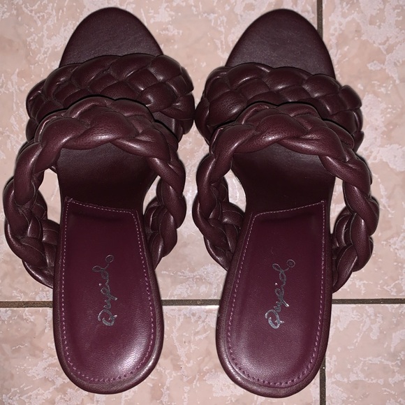 Qupid - Picture 3 of 3